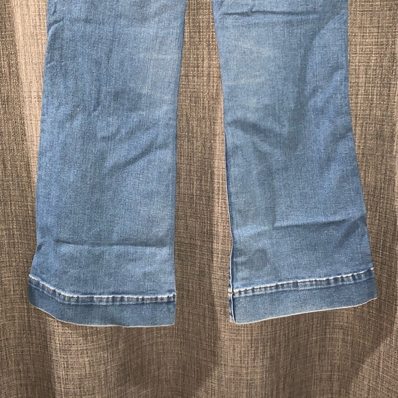 Wrangler Retro High Rise Trouser Flare Jeans 28/32 5 Pocket - Picture 9 of 14